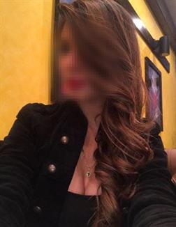 Sanju 22 year female call girls in udaipur